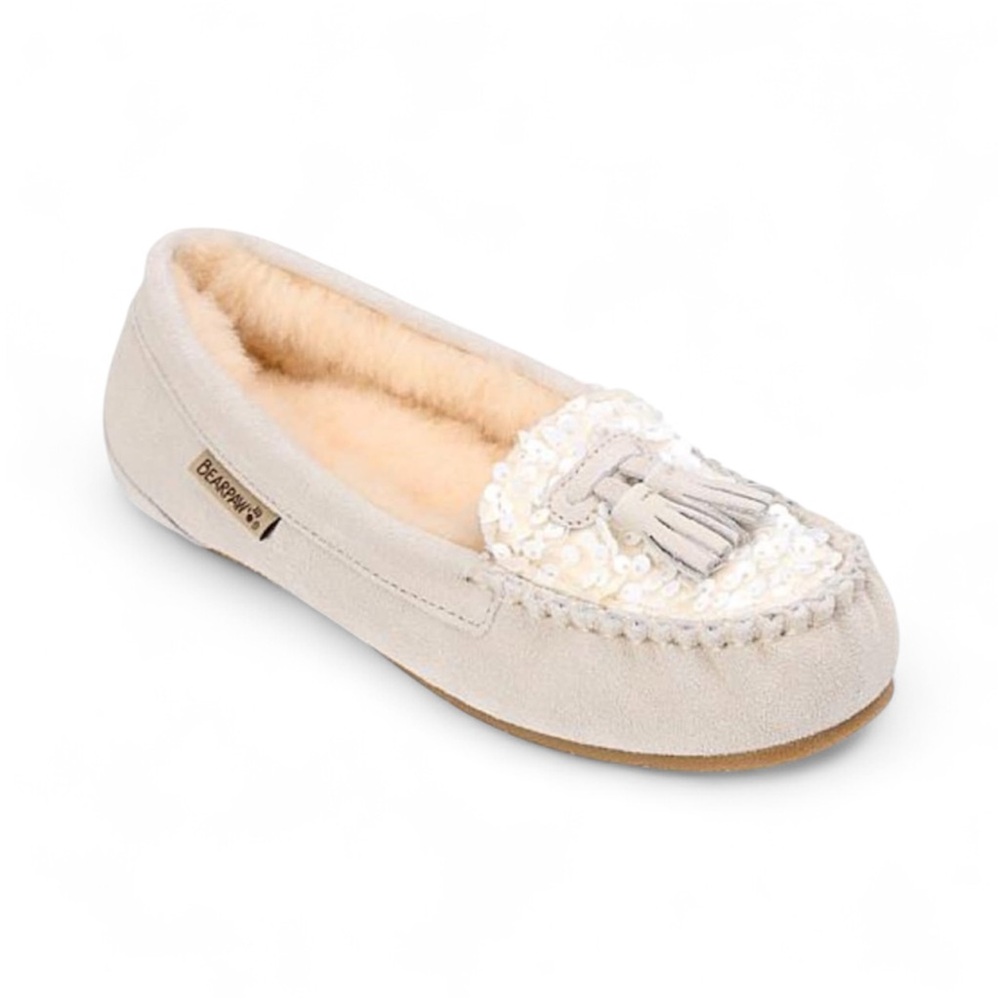 NWT The Bearpaw Melinda Suede Moccasins
Women’s Size 10